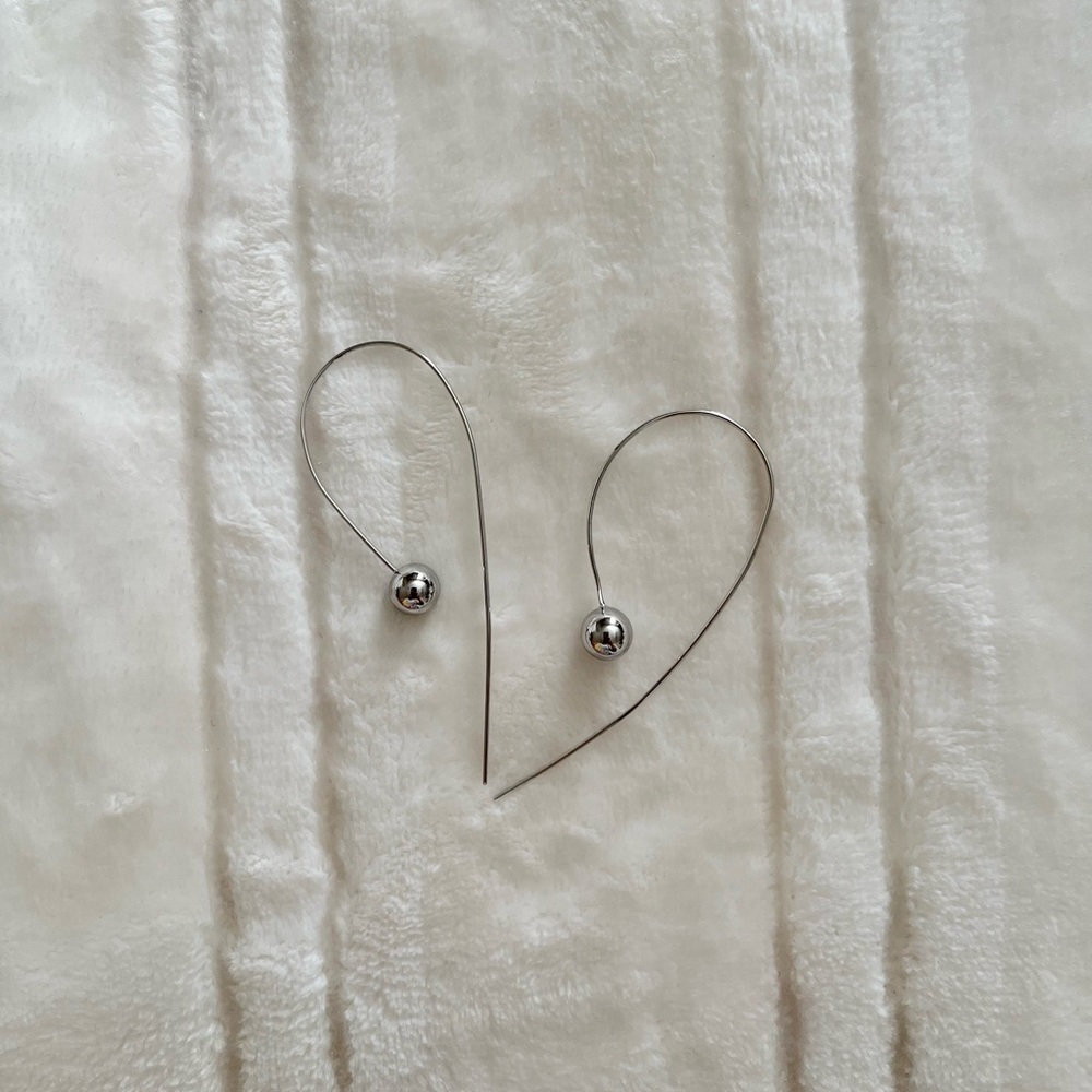Silver threader post earrings